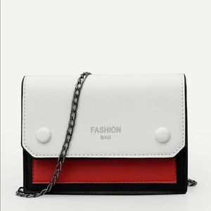 Crossbody or shoulder bag